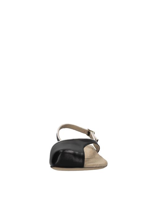 Sandali flat in pelle DRIES VAN NOTEN | WS211/128/H25 QU147NERO-BIANCO